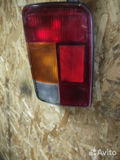 Фонарь задний левый 21214
