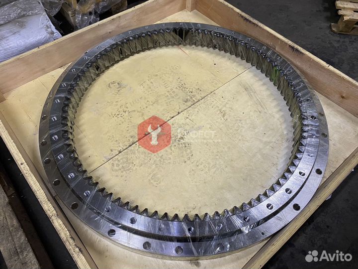 Поворотный круг Komatsu PC210LC-10 206-25-00200