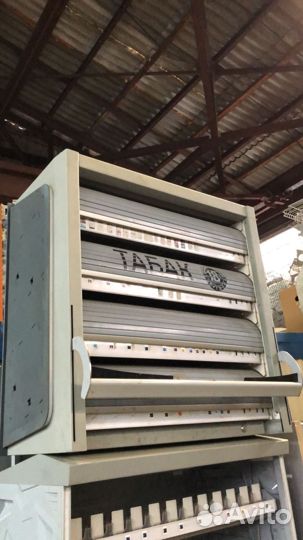 Сигаретный шкаф бу