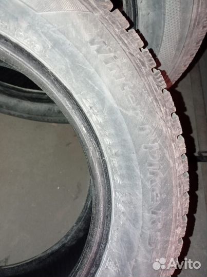 Hankook Winter I'Pike RS2 W429 215/60 R16