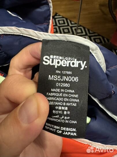 Легкий пуховик Superdry