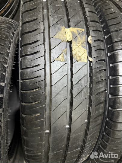 Michelin Agilis 3 225/75 R16C 118R