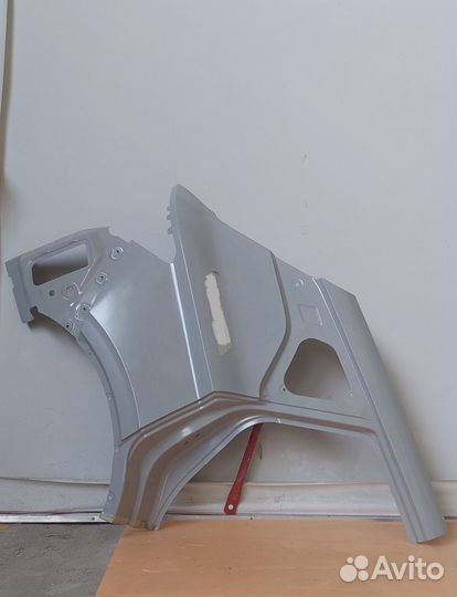 Крыло заднее правое Geely Coolray