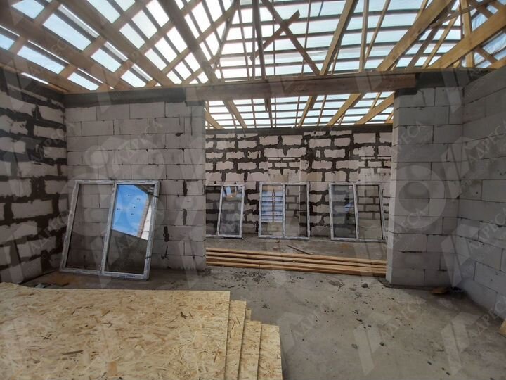 Дом 100 м² на участке 5 сот.