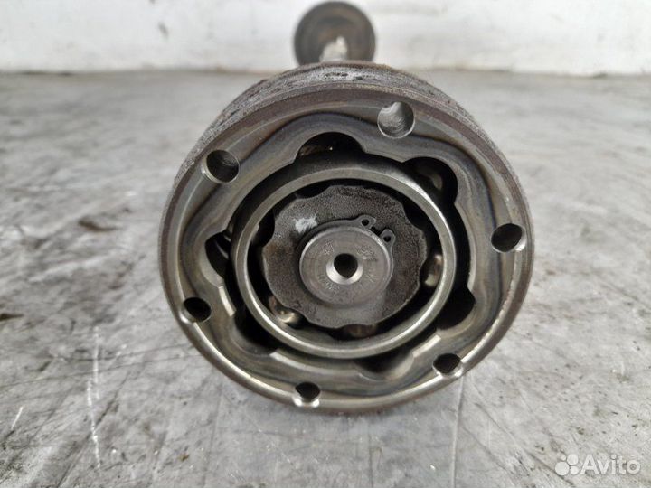 Привод передний правый Volkswagen Passat B5