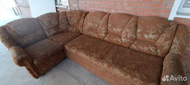 Угловой диван