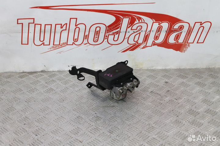 Блок ABS Honda Civic 8 FD1 4D R18A 1.8 л