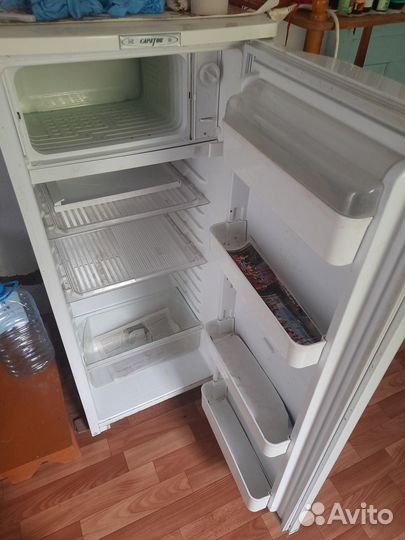 Холодильник бу маленький Саратов