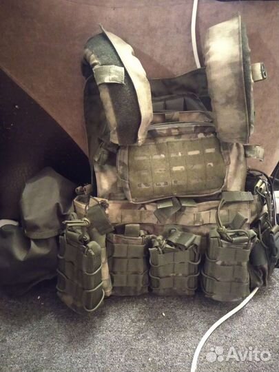 Броник с обвесом