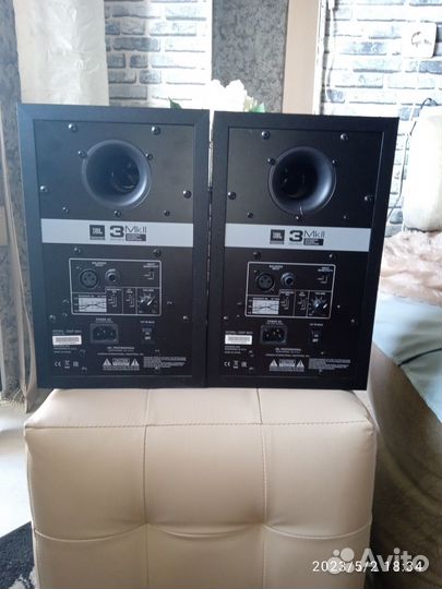 JBL 305P mkii Колонки(мониторы)