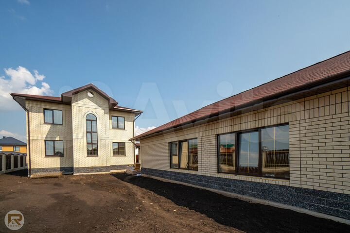 Дом 190 м² на участке 10 сот.