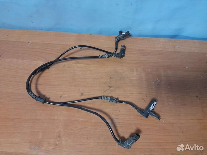 Датчик абс Mercedes w 220 S Klass