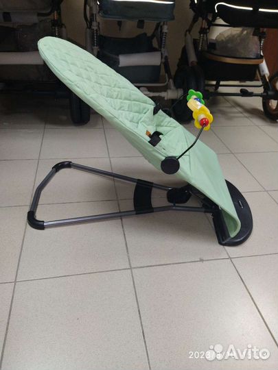 Новый шезлонг Luxmom мятный
