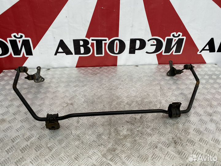 Задний стабилизатор Chrysler Voyager 4