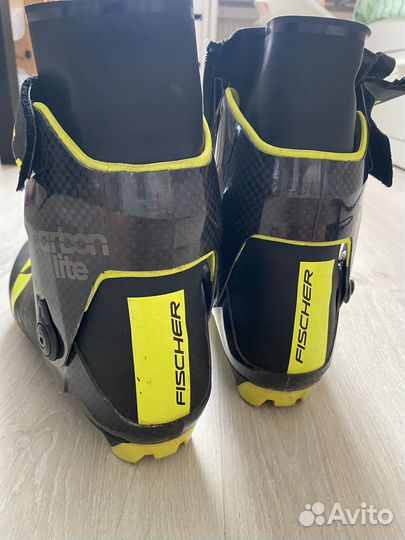 Лыжные ботинки fischer carbonlite