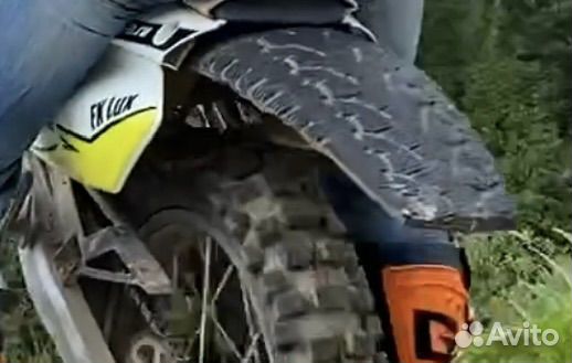 Avantis fx250lux крыло заднее (неломайка)