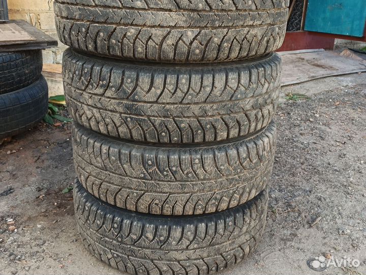 Bridgestone Ice Cruiser 7000S 175/65 R14