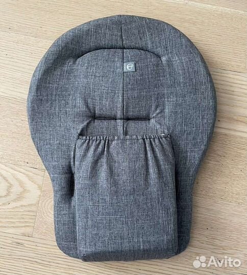 Вкладыш для новорожденного stokke