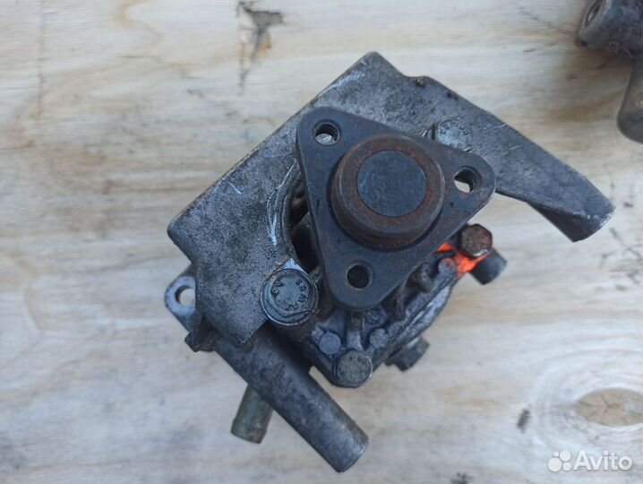 Насос гур Audi B4, 100 45 кузов, A6 C4