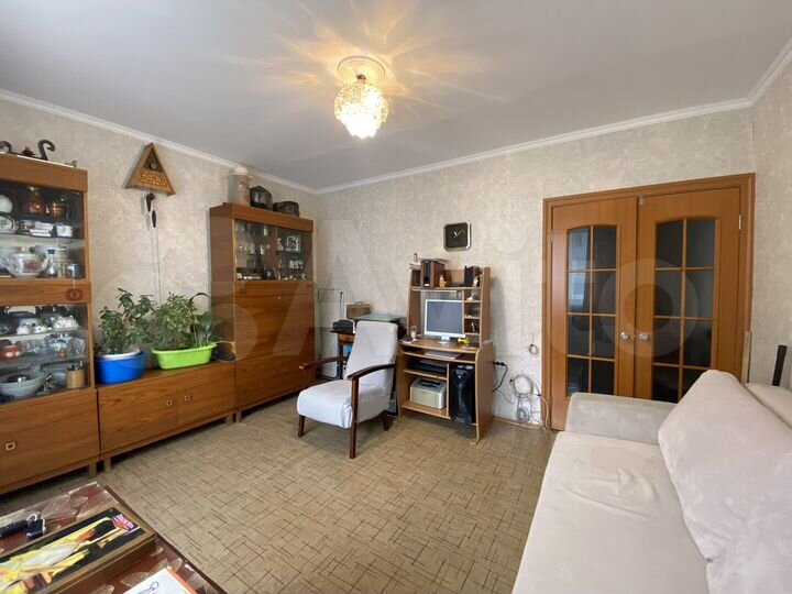 2-к. квартира, 52 м², 3/5 эт.
