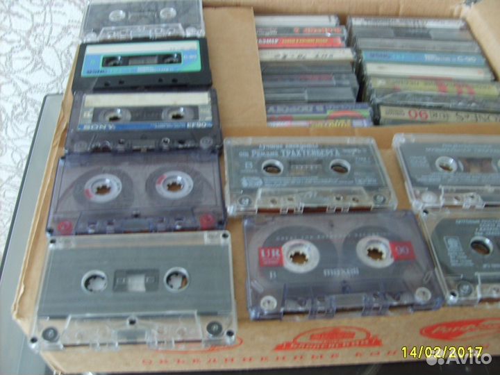 Аудиокассеты разных фирм производителей