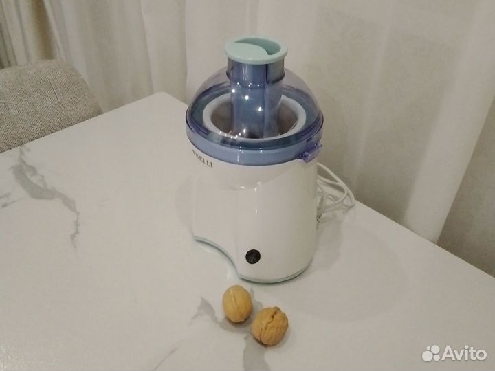 Соковыжималка шнековая