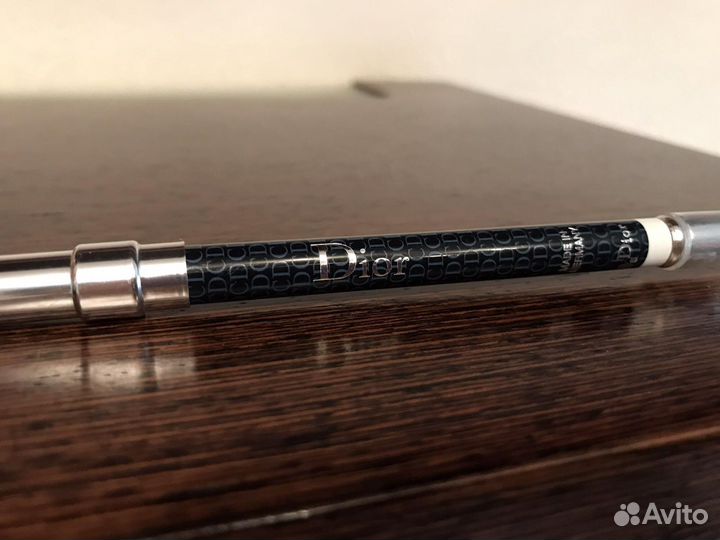 Карандаш для губ Dior кисть для губ Dior