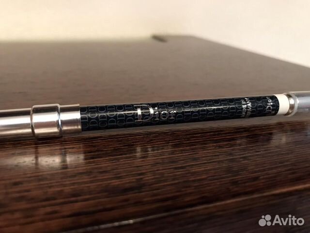 Карандаш для губ Dior кисть для губ Dior