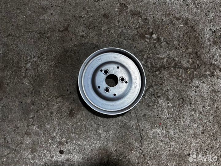 Шкив насоса гур Audi A6 C5/4B 2.4 1998