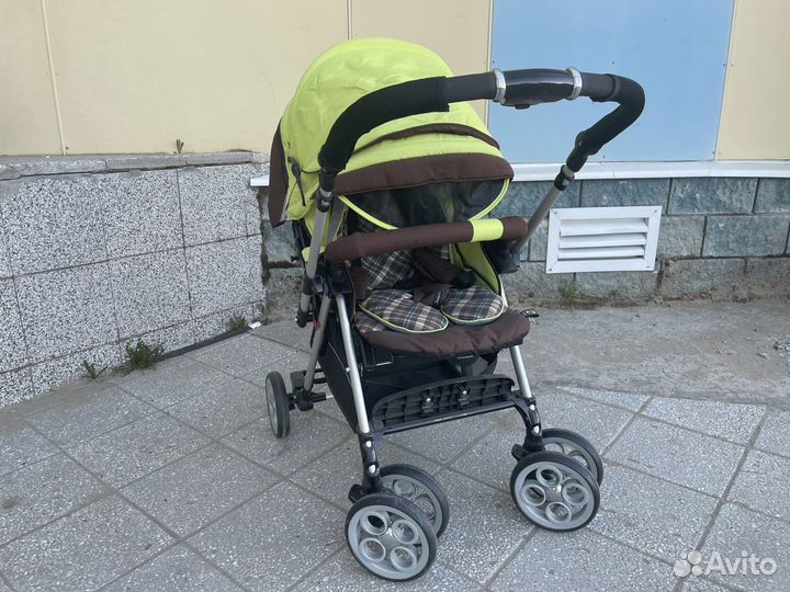 Прогулочная коляска