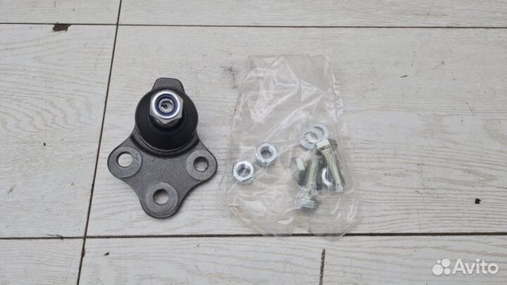 Шаровая опора Renault Duster