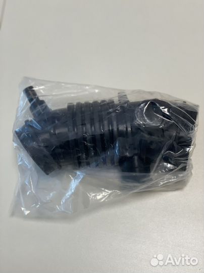 Патрубок воздушного фильтра Pajero Sport K9