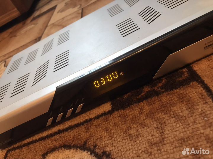 Ресивер триколор DRE-5000