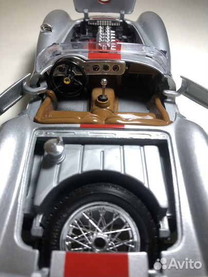 Ferrari 250 testa rossa 1:18 Burago