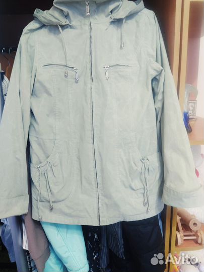 Три куртки женские 44-46