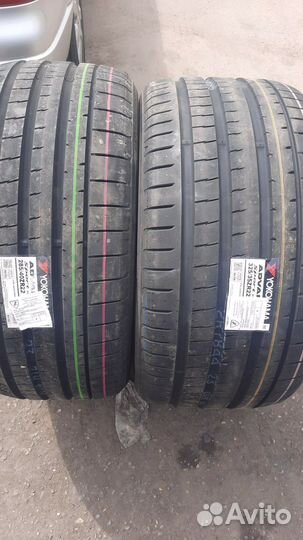 Yokohama Advan Sport V107C 325/35 R22 и 285/40 R22 Y