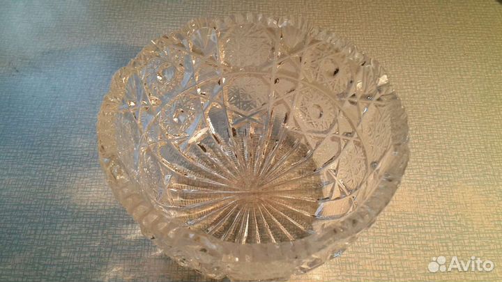 Вазы хрустальные