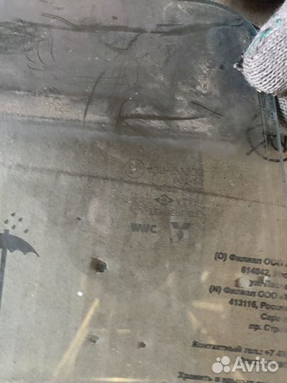 Стекло переднее правое Mitsubishi colt 5