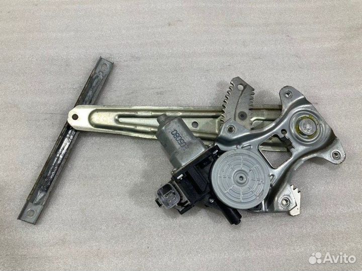 Стеклоподъемник задний левый Nissan Juke HR16 2012