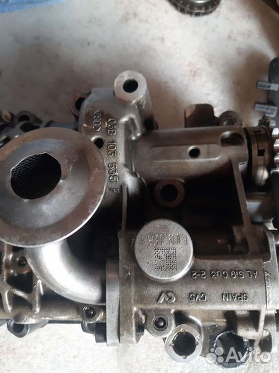 Масляный насос 06B103535F