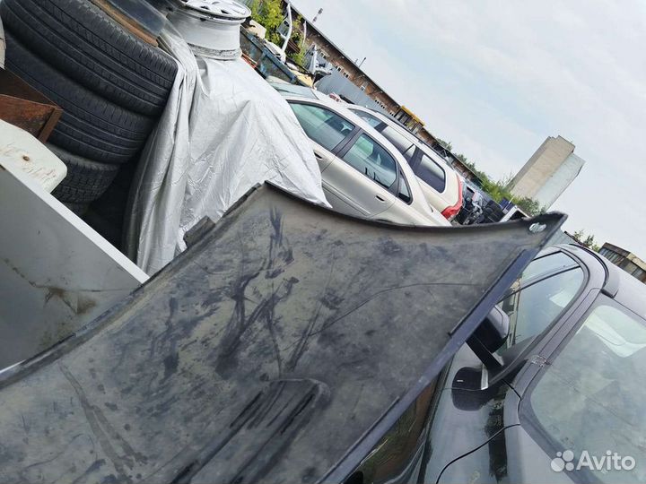 Бампер передний Volvo s60 2005-2009 пустой