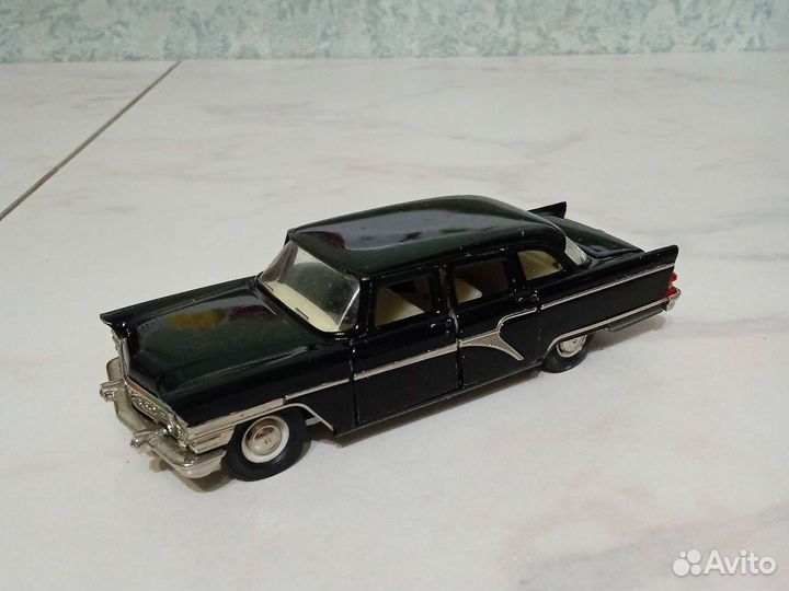 Модель Чайка газ-13 СССР