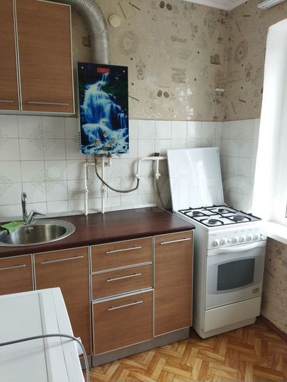 2-к. квартира, 48 м², 5/5 эт.
