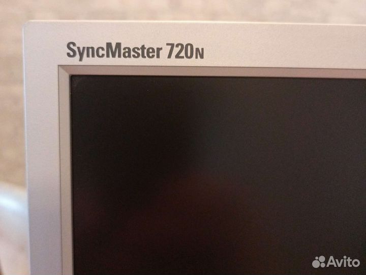 Монитор Samsung