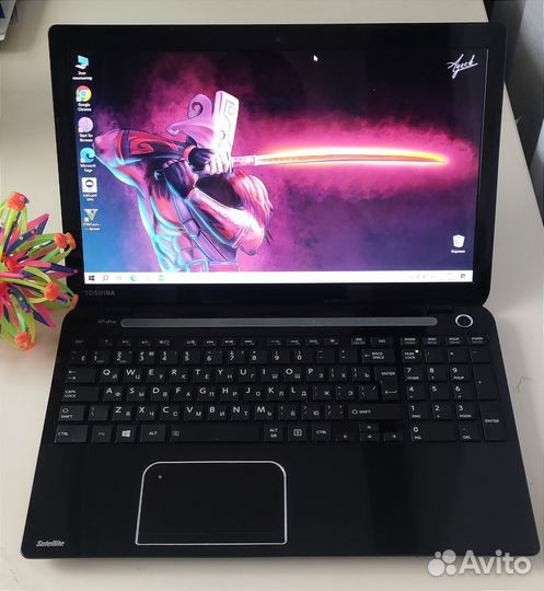 Ноутбук Toshiba/4 ядра/dota 2