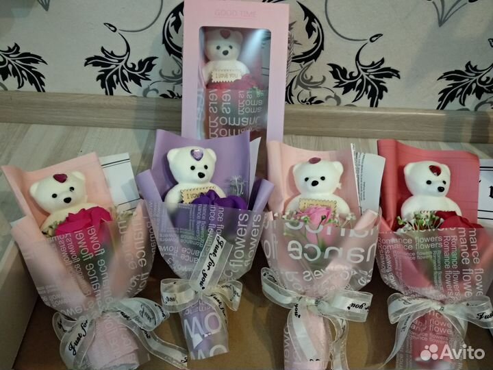 Мыльные розы с мишкой подарочный набор