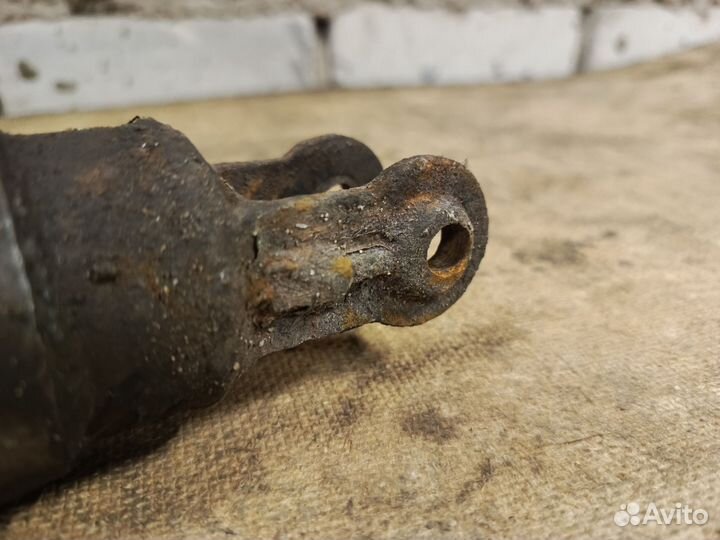 Амортизатор на мотоцикл урал Днепр