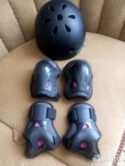 Шлем-каска детская и защита д/рук (локти,запястья)