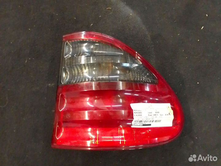 Фонарь задний правый (R) Mercedes-Benz 210