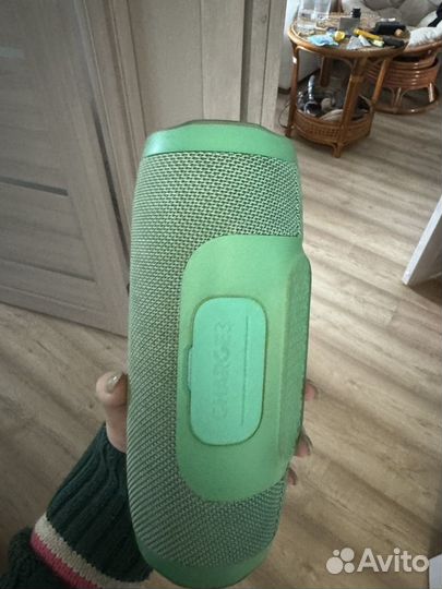 Колонка jbl charge 3